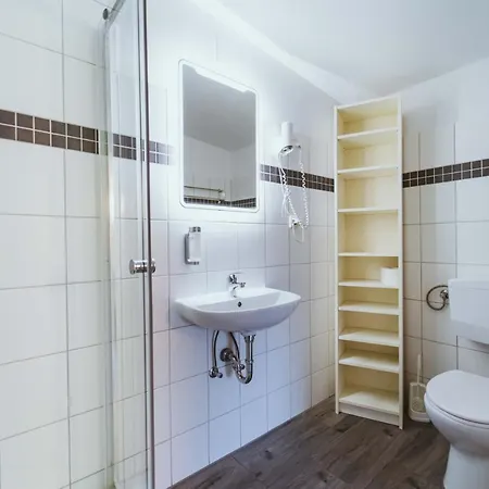 מלון - Meisten In שטראלסונד